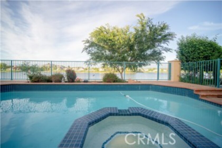 30210 Shoreline Drive Photo